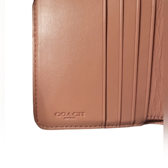 COACH 🩷HOST PICK Double Trifold Wallet - Picture 10 of 11